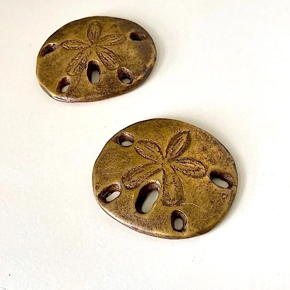 2 brass Sand Dollar Paperweights Coastal Beach Seaside Shells Decor - Picture 3 of 7